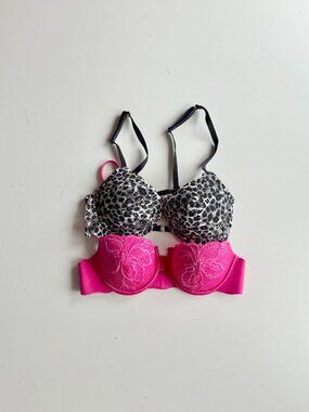 Lot of 2 LA SENZA Lace Plunge Demi Bras, Size 32B
